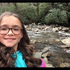 Meet your Posher, Kylee